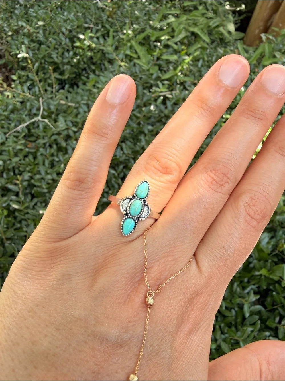 Silver Ring with Turquoise Stones SIZE: 7